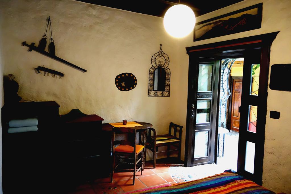 El Porvenir Hostel Los Llanos De Aridane Ruang foto