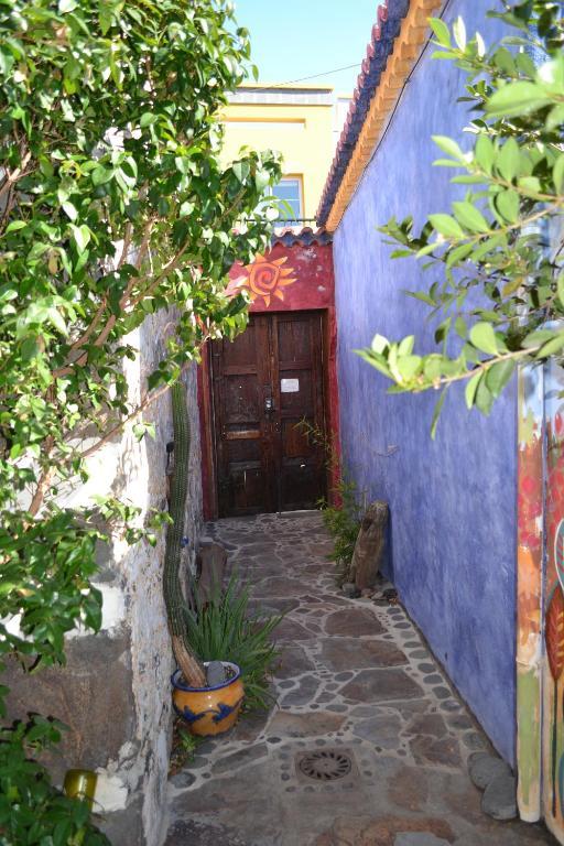 El Porvenir Hostel Los Llanos De Aridane Bagian luar foto