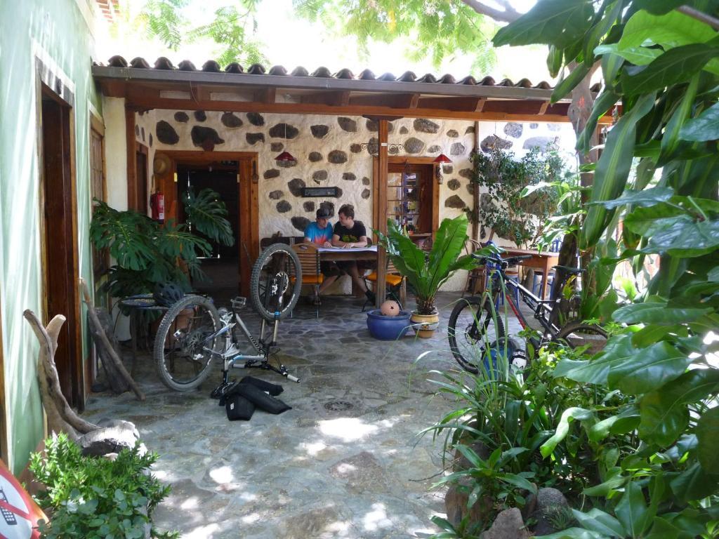 El Porvenir Hostel Los Llanos De Aridane Bagian luar foto
